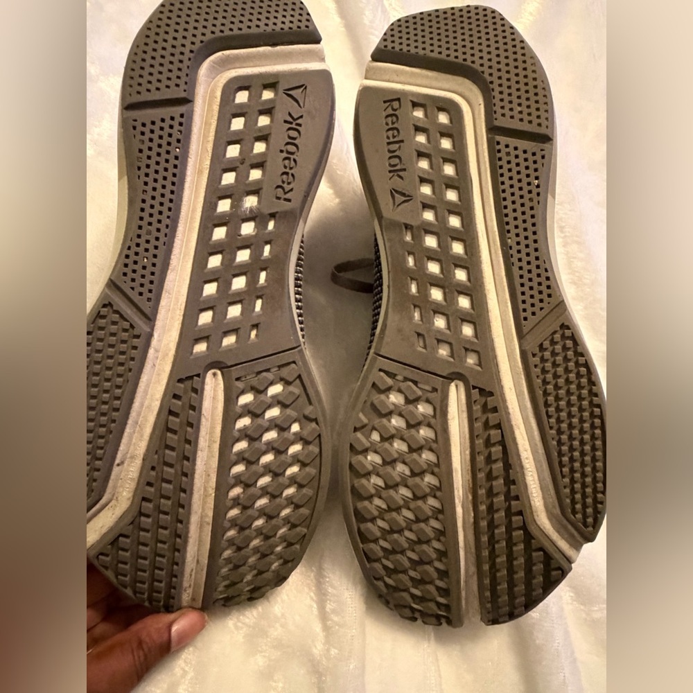 Reebok Charcoal and White Training Shoes - Picture 12 of 12